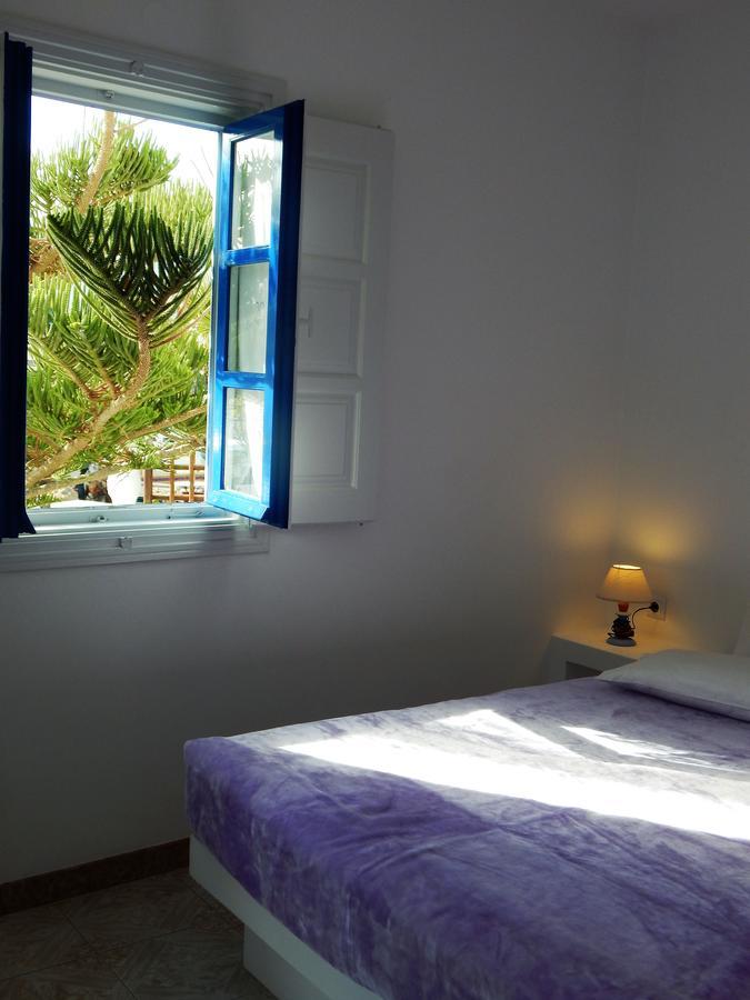 Evgenia Rooms And Apartments Folégandros Exteriör bild